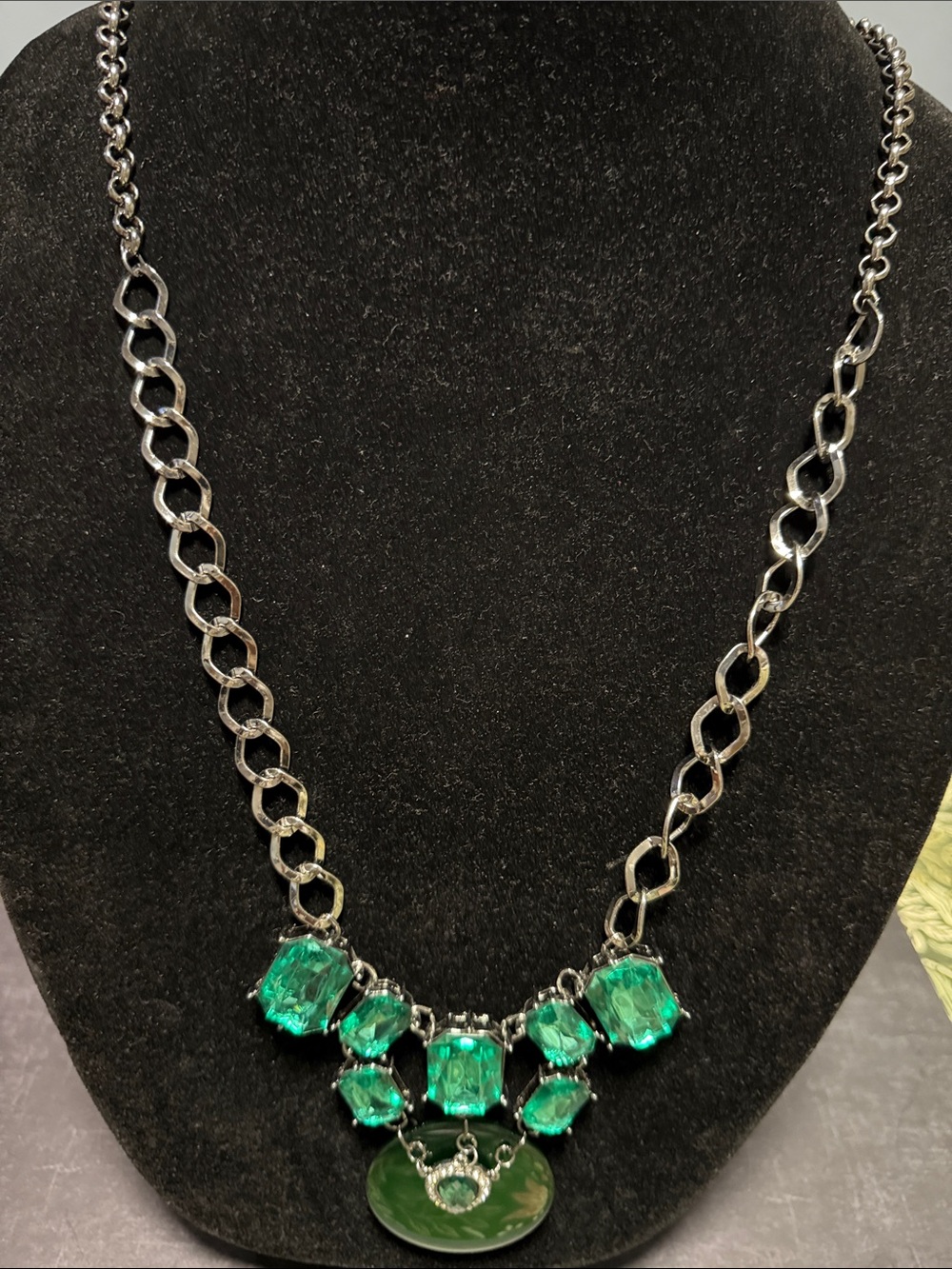 Elegant Green Crystal Statement Necklace - Women Jewelry